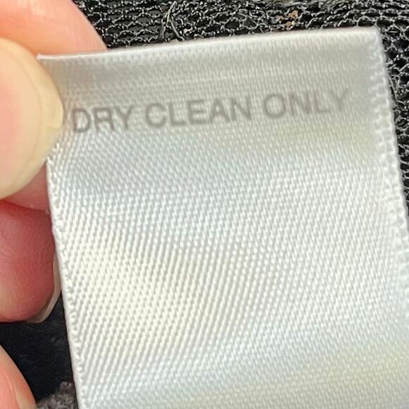 Avenue Black Sequin Tank Top 22/24 - Picture 9 of 10